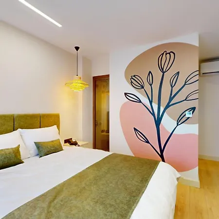 Bohema Hotell *